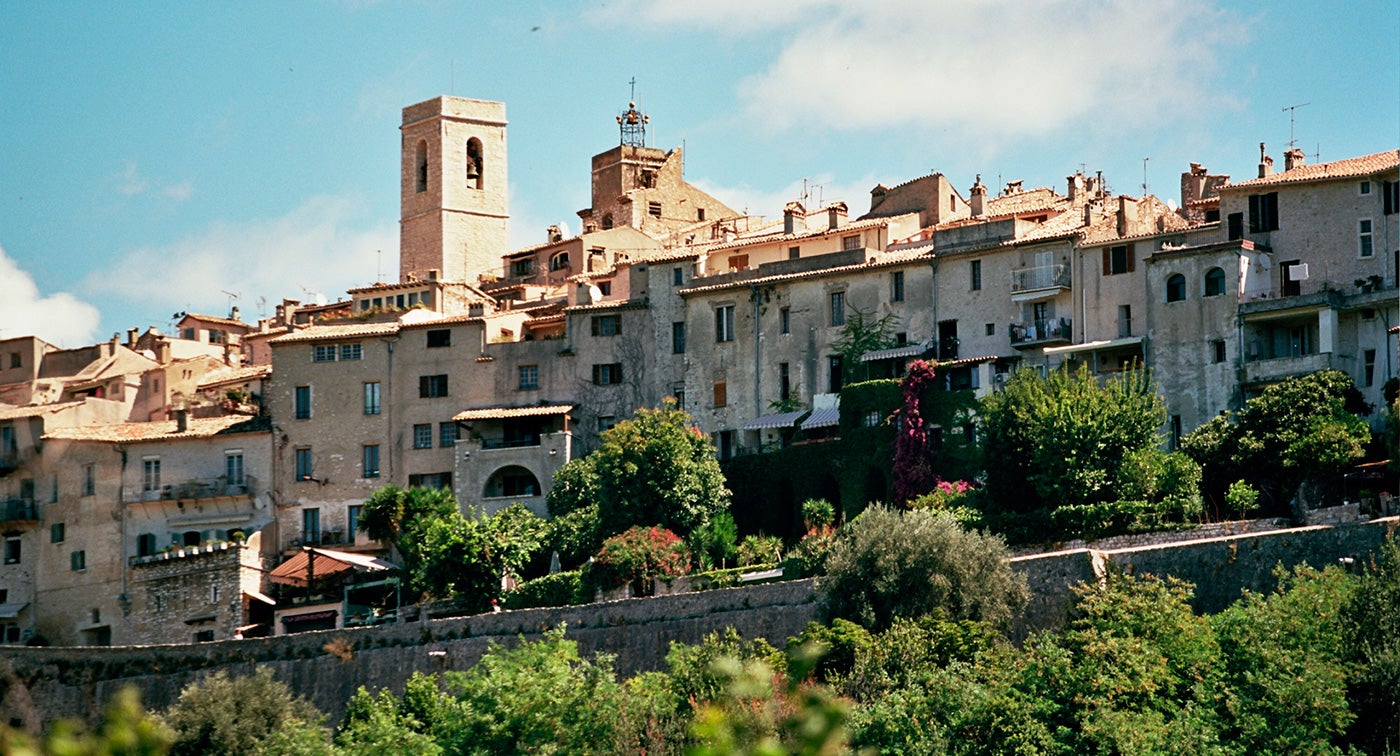                             Das historisch majest&#xE4;tische Grand-H&#xF4;tel du Cap-Ferrat steht f&#xFC;r adligen Glamour in idyllischer Umgebung