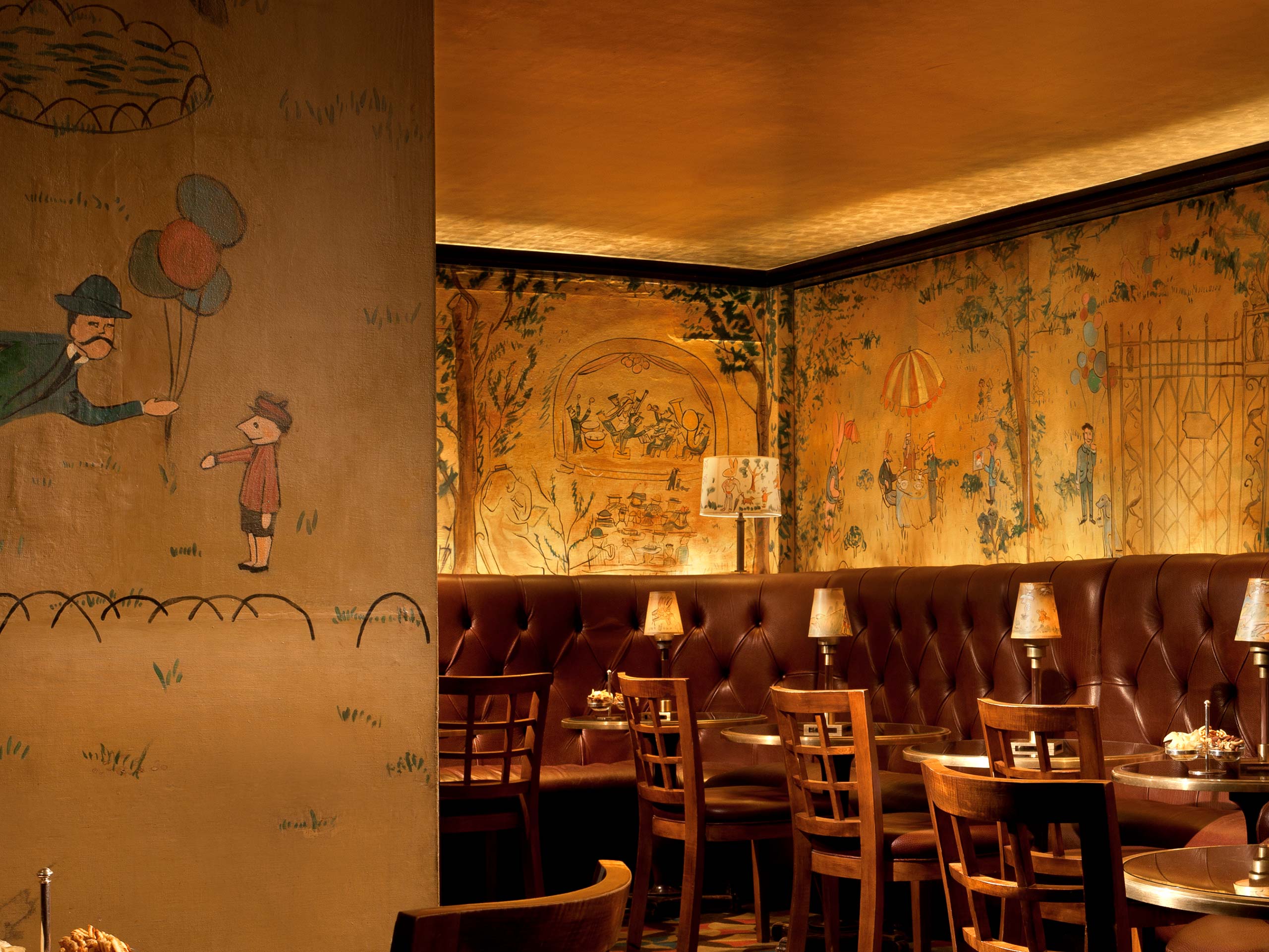 Die Bemelmans Bar im Carlyle Hotel erhielt ihren Namen von Ludwig Bemelmans, der die W&auml;nde 1947 dekorativ bemalte