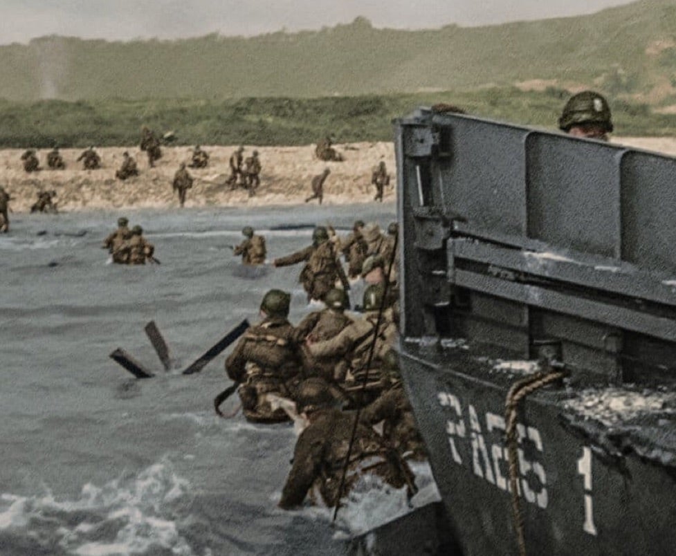 A scene from D-Day in <em>World War II: From the Frontlines</em><br/><span class="caption-sub">Photograph courtesy of Netflix</span>