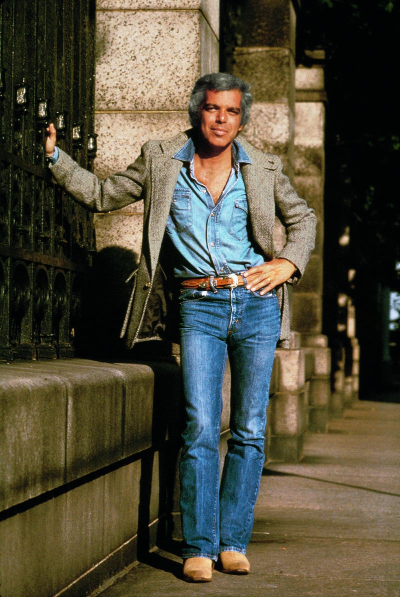 Ralph Lauren trägt sein legendäres Tweedsakko auf der Fifth Avenue, 1978