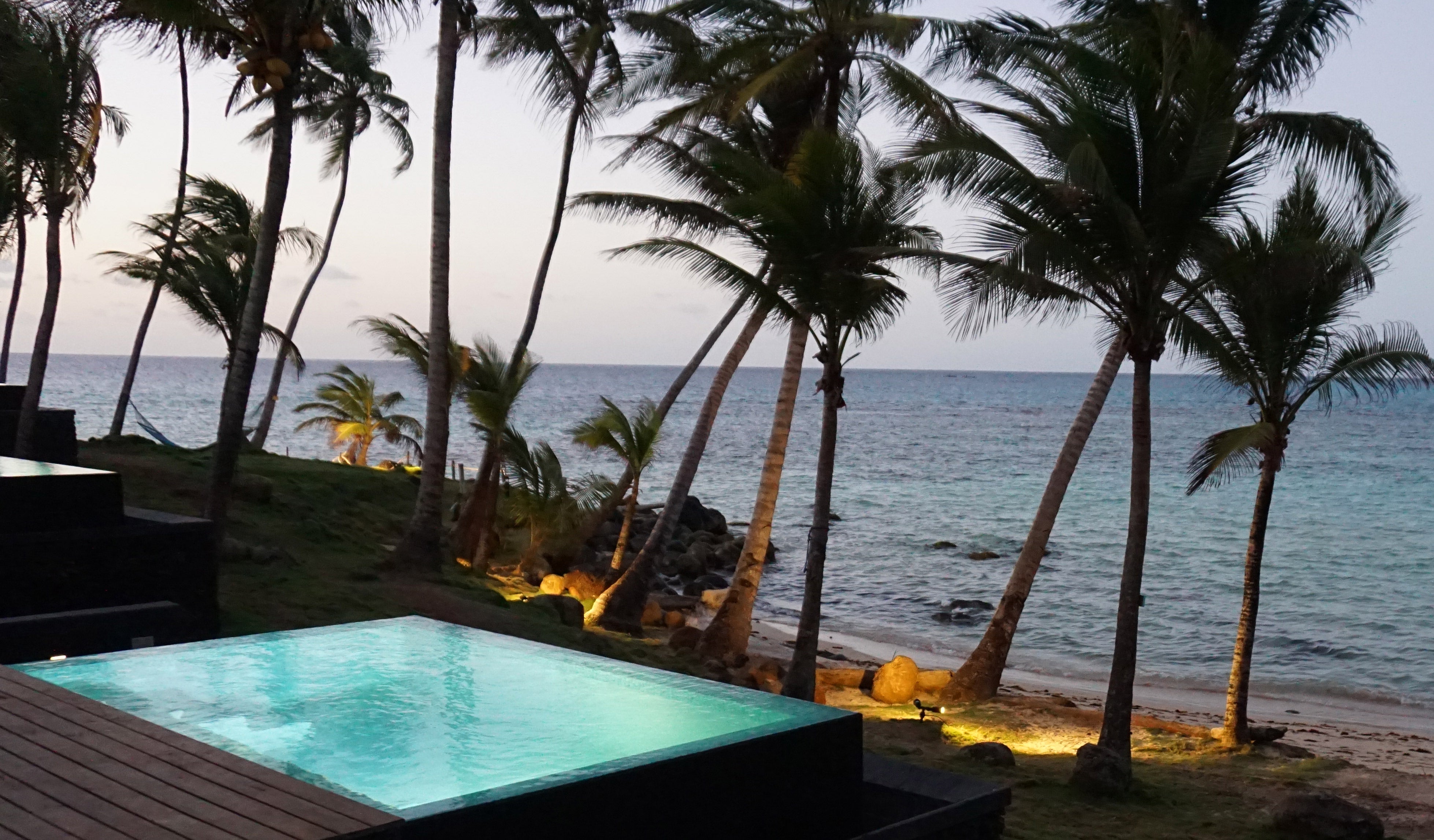                             Der Blick von den Suiten des Yemaya Hideaway &amp; Resort aufs Meer in der Abendd&#xE4;mmerung